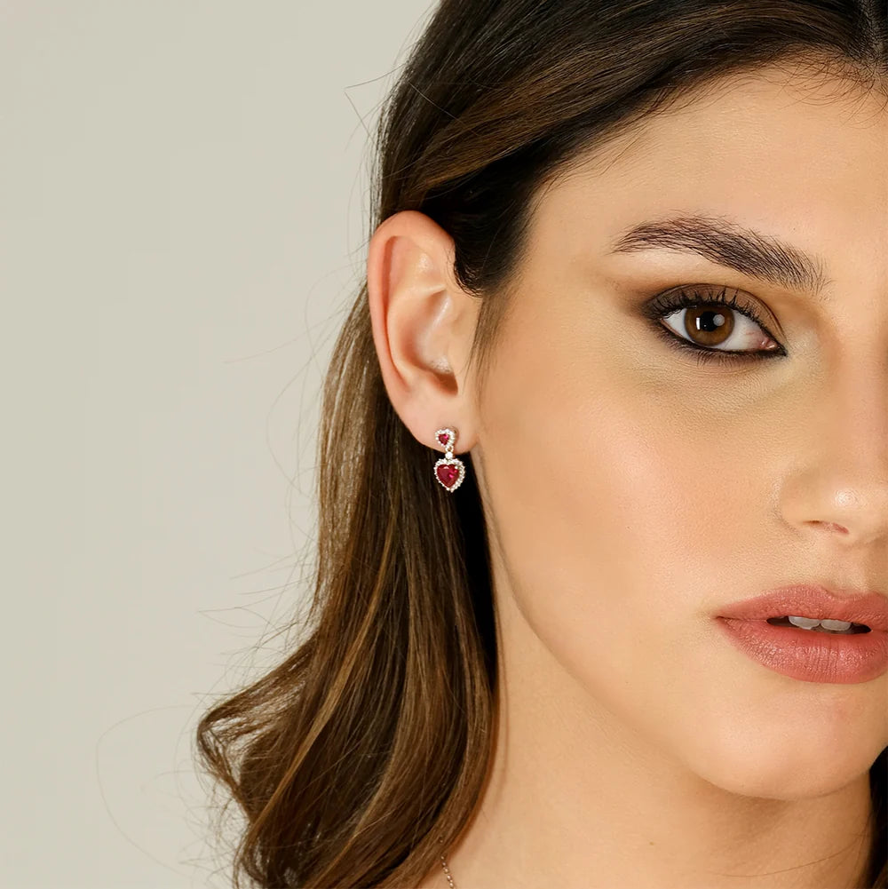Orecchini con Due Cuori Rossi