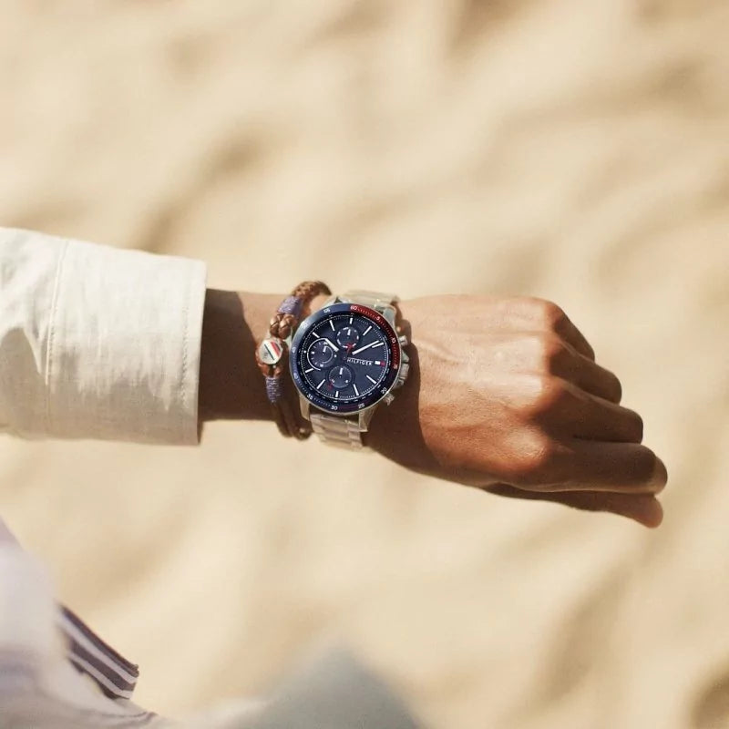 Orologio Tommy Hilfiger Uomo cassa e cinturino in acciaio con ghiera blu e rossa